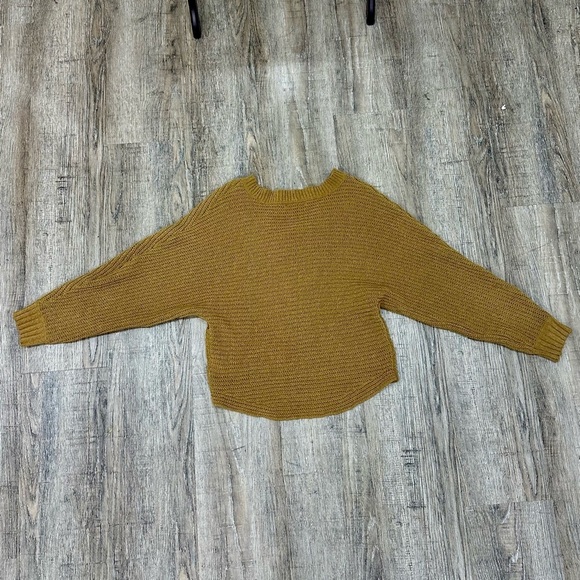 American Eagle Sweater Bundle - Picture 3 of 8